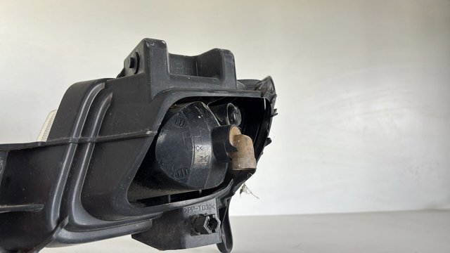 922022L000 Фара противотуманная правая купить Житомир