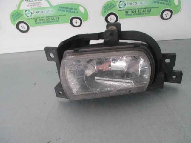 Luzes de nevoeiro direitas 922024D000 Hyundai/Kia