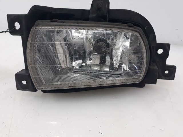 Luzes de nevoeiro direitas 922024D000 Hyundai/Kia