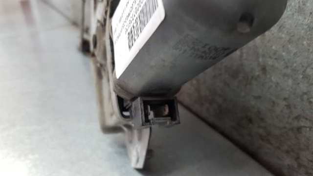 922270 PEUGEOT Стеклоподъемник передней правой двери купить в Хмельницкий