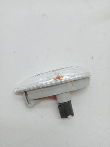HYUNDAI 923011J000 Повторитель поворота на крыле левый в наличии Украина