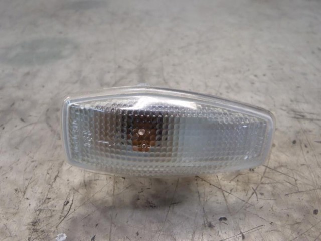 9230325500 HYUNDAI Повторитель поворота купить в Черновцы