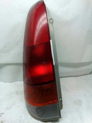 Lanterna traseira esquerda para Hyundai Atos Prime (MX) 1.0 i G4HC-E 9240102010