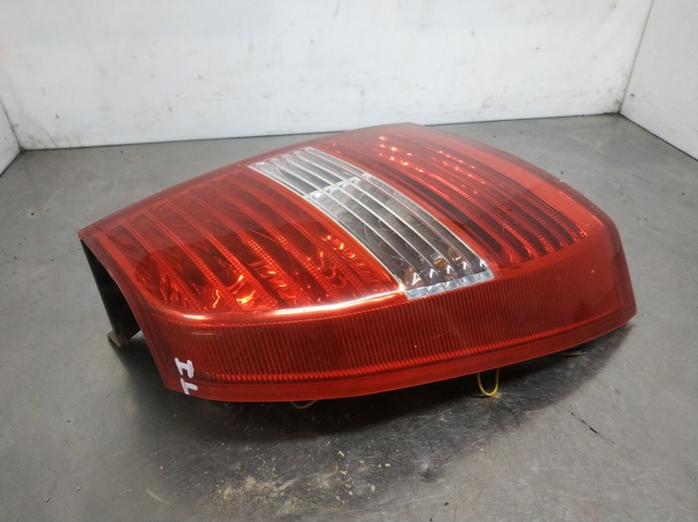 HYUNDAI 924011F011 Фонарь задний левый в наличии Николаев
