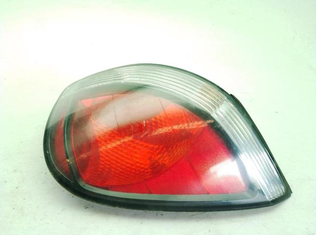 HYUNDAI 924021G210 Фонарь задний правый в наличии Киев