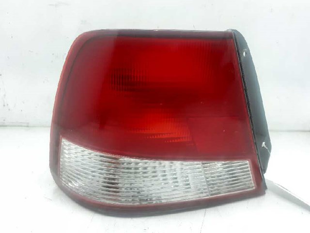 Lanterna traseira direita 9240225010 Hyundai/Kia