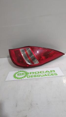 HYUNDAI 924022R000 Фонарь задний правый верхний в наличии Полтава