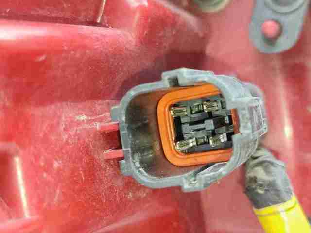 HYUNDAI 924023W610 Фонарь задний правый внешний в наличии Полтава