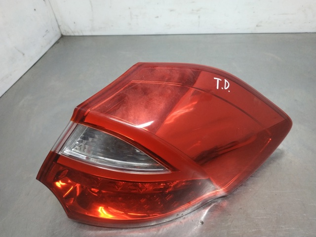 92402A2200 HYUNDAI Фонарь задний правый внешний купить в Ужгород