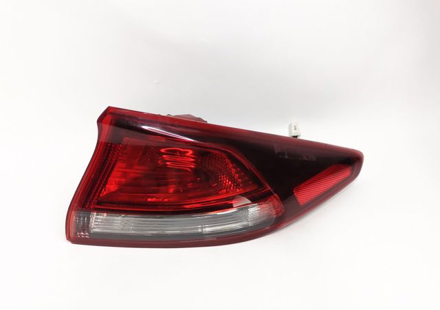 HYUNDAI 92402G2000 Фонарь задний правый внешний в наличии Ирпень