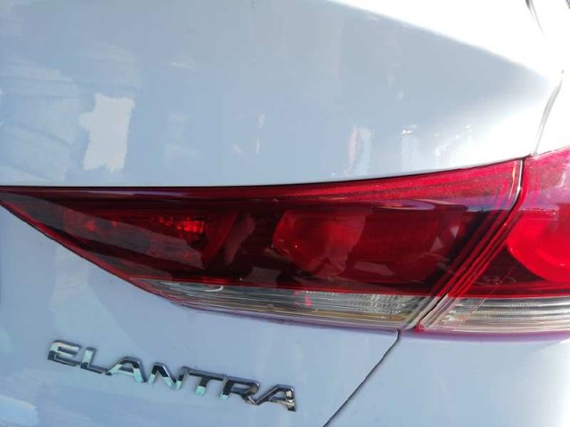 HYUNDAI 92404F2010 Фонарь задний правый внутренний в наличии Полтава