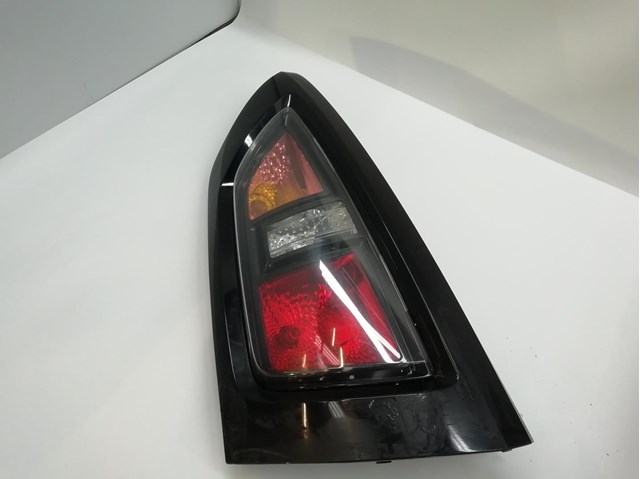 Lanterna traseira esquerda 924102K010 Hyundai/Kia