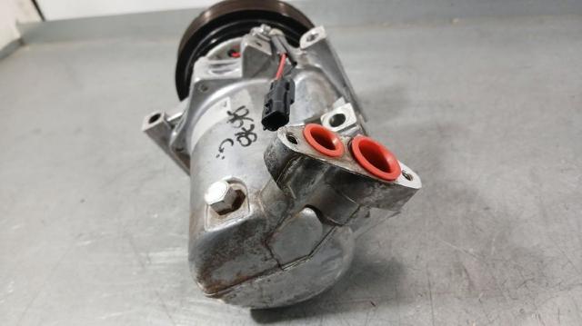 926000105R RENAULT Компрессор кондиционера купить в Чернигов