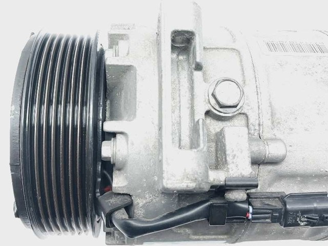 926001732R RENAULT Компрессор кондиционера купить в Украина