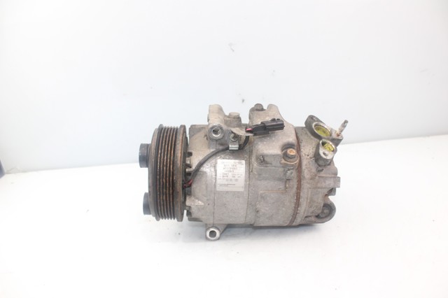 Compressor de ar condicionado para Renault Megane II Sedan (LM0/1_) (2002-2008) 1.5 dCi (lm02,lm13,lm2a) k9k728 926001DB0A