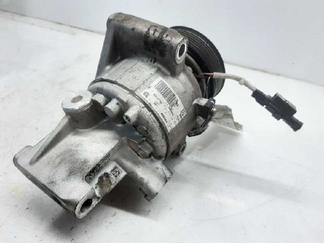 RENAULT 926003541R Компрессор кондиционера в наличии Ровно