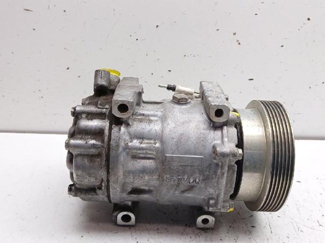 926004634R RENAULT Компрессор кондиционера купить в Киев