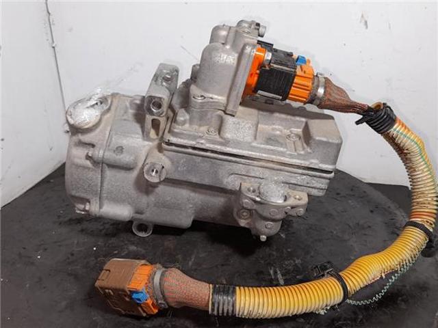 926005020R RENAULT Компрессор кондиционера купить в Каменское
