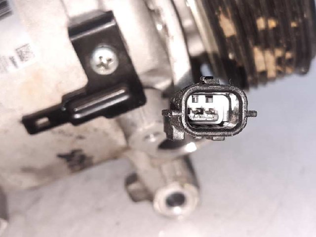 926005689R RENAULT Компрессор кондиционера купить в Одесса
