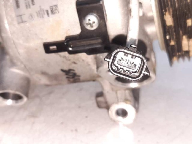 926005689R RENAULT Компрессор кондиционера купить в Полтава