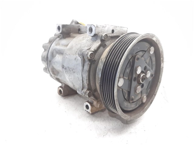 Compressor de ar condicionado para Dacia Logan 1.6 (LSOB, LSOD, LSOF, LSOH) K7M710 926006229R