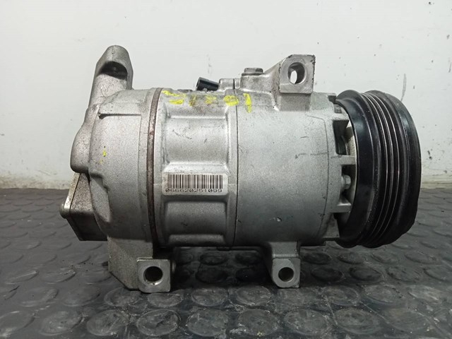 Compressor de ar condicionado para Dacia Sandero II Sandero Basis / 11.12 - 12.19 D4FF7 926006775R