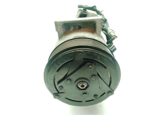926007953R RENAULT Компрессор кондиционера купить в Харьков