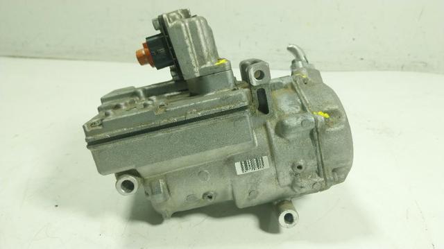 926008999R RENAULT Компрессор кондиционера купить в Черкассы