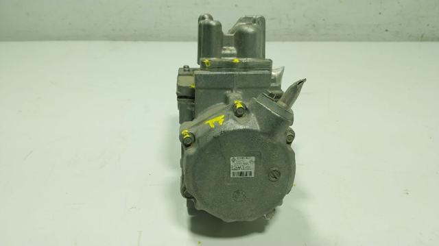 RENAULT 926008999R Компрессор кондиционера в наличии Винница