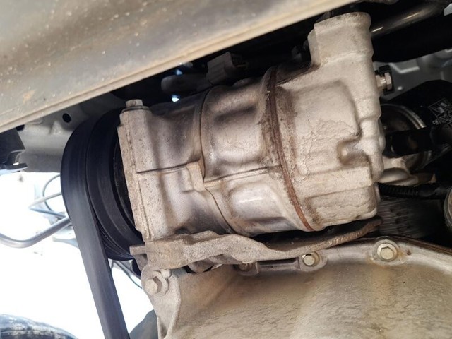 926009307R RENAULT Компрессор кондиционера купить в Черновцы
