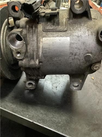 NISSAN 92600EB40B Компрессор кондиционера в наличии Винница