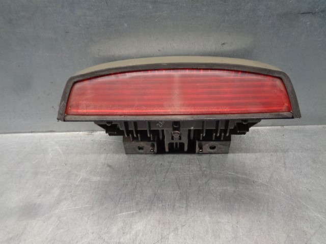 Sinal de parada traseiro adicional 92700FD50008 Hyundai/Kia