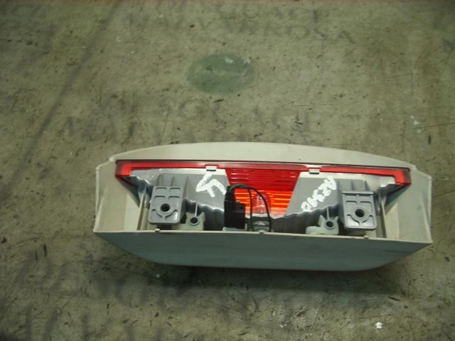 927501C000 HYUNDAI Задний стоп купить в Полтава