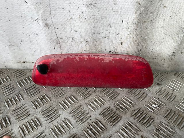 Sinal de parada traseiro adicional 927502B000 Hyundai/Kia