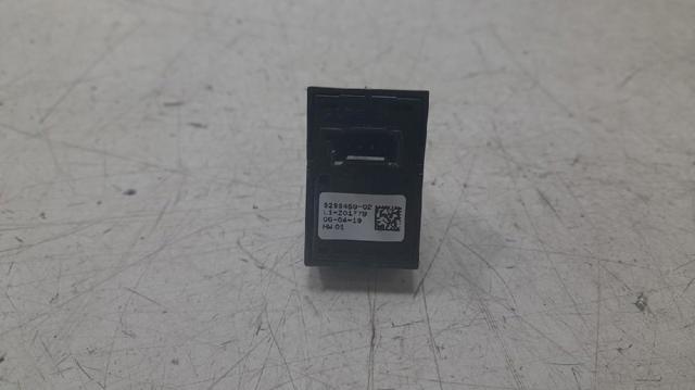 929945902 BMW купить в Каменское