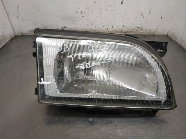 FORD 92VB13005AB Стекло фары правой в наличии Киев