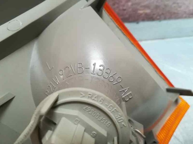 FORD 92VB13369AB Поворотник левый в наличии Винница