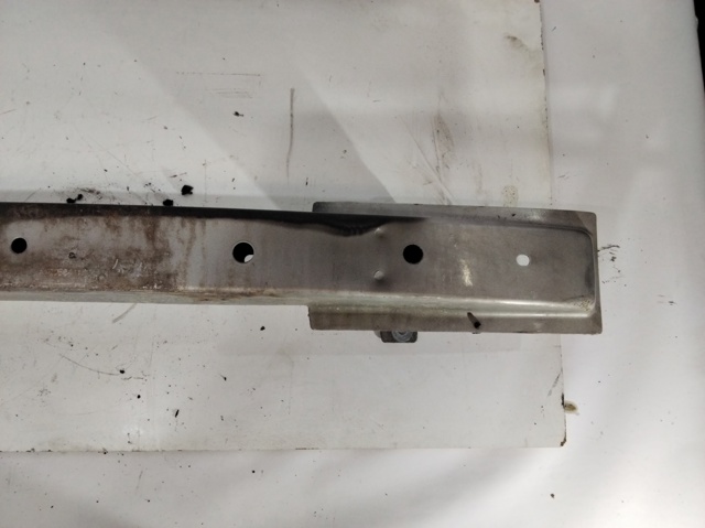 Reforçador do pára-choque dianteiro 93160713 OPEL