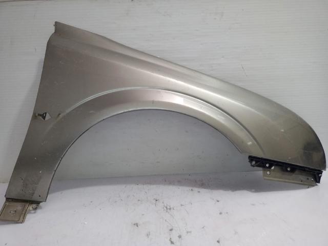 Pára-lama dianteiro direito 93172025 OPEL
