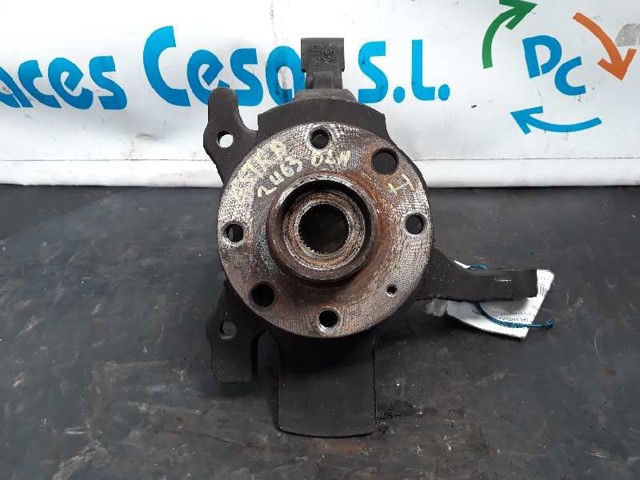 Cubo dianteiro 93178652 OPEL