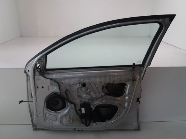 OPEL 93186030 Дверь передняя правая в наличии Харьков