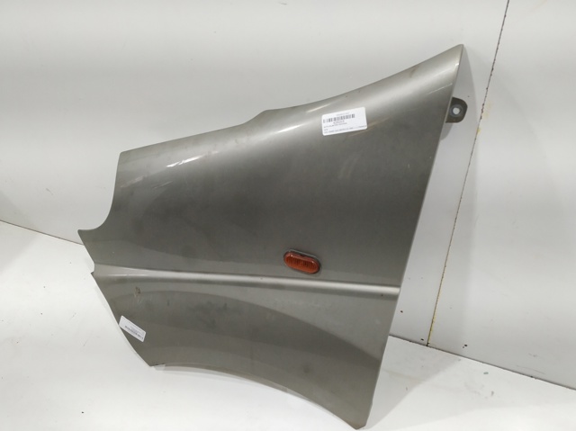 Pára-lama dianteiro esquerdo 93188420 OPEL