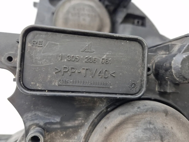 OPEL 93190409 Правая фара в наличии Украина