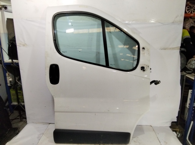 OPEL 93194148 Дверь передняя правая в наличии Павлоград