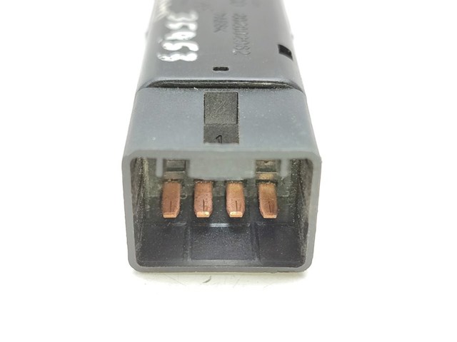 932402P000VA HYUNDAI купить в Полтава