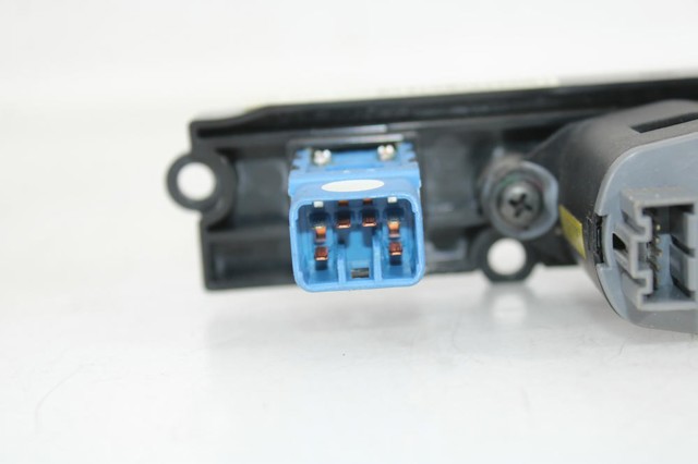 933002P030 HYUNDAI купить в Николаев
