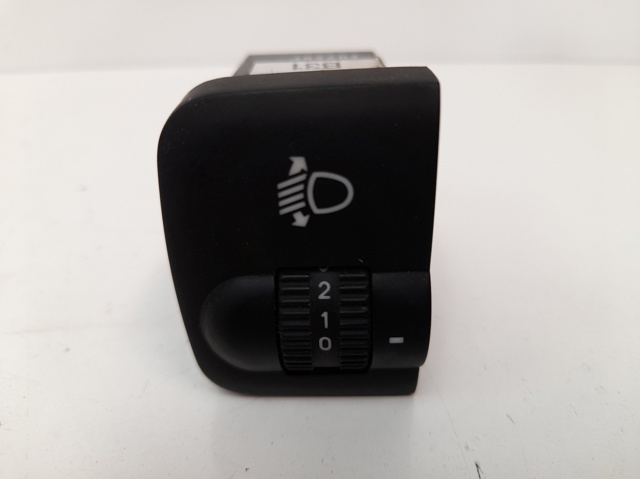 9337025000 HYUNDAI купить в Черкассы