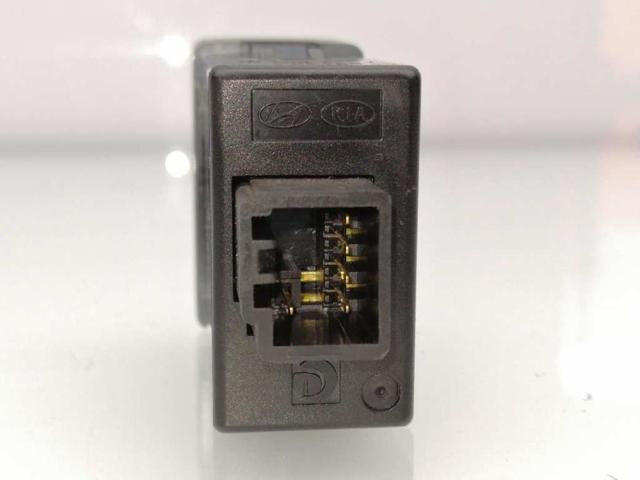 HYUNDAI 933703K100 в наличии Львов