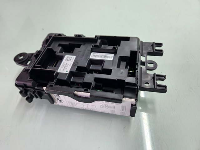 9337880 BMW Блок предохранителей задний салонный купить в Черкассы