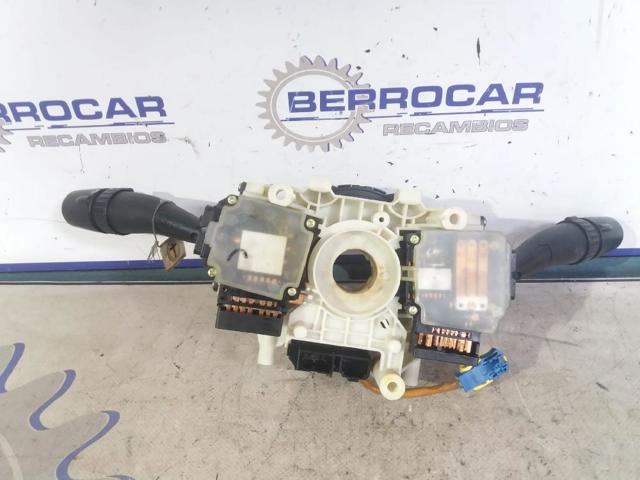 Comutador instalado na coluna da direção, montado KIA Sorento 1 JC